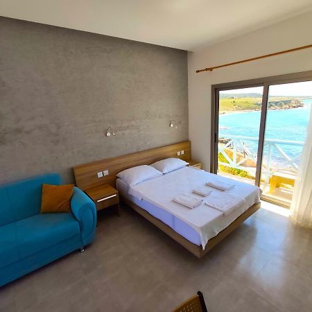 Oasis At Ayfilon Hotel Rizokarpaso Ngoại thất bức ảnh