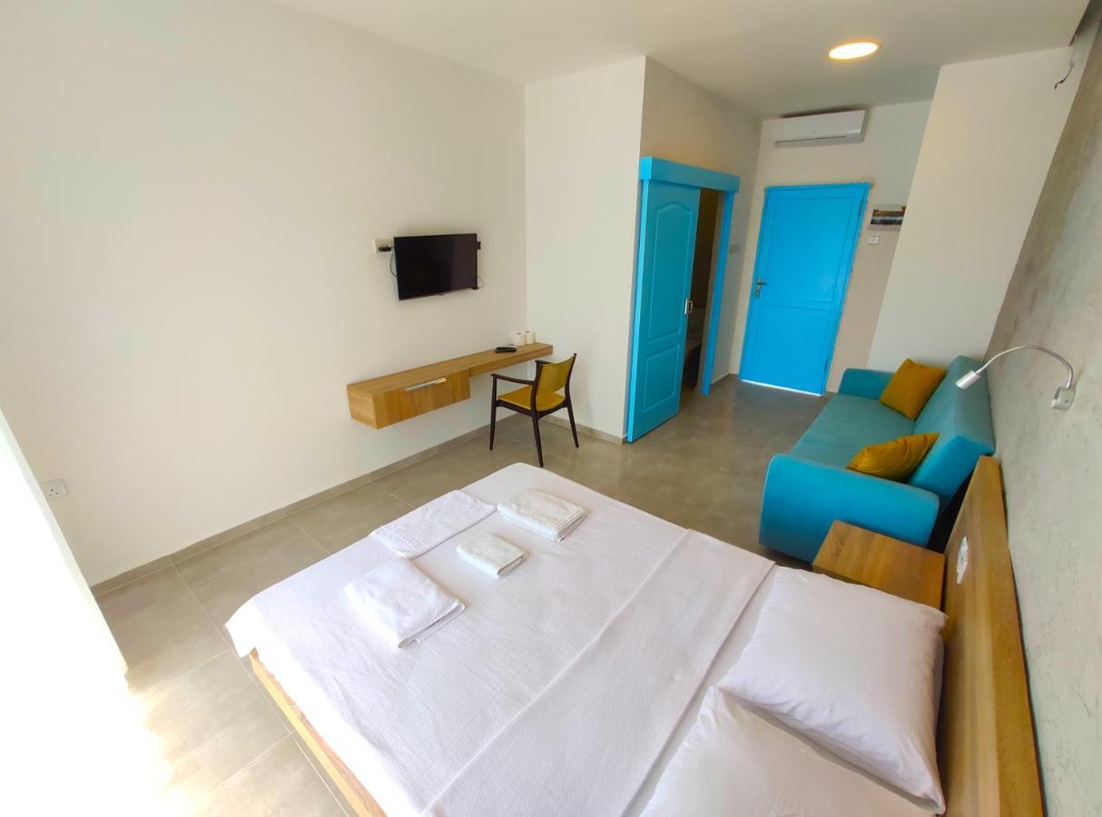 Oasis At Ayfilon Hotel Rizokarpaso Ngoại thất bức ảnh