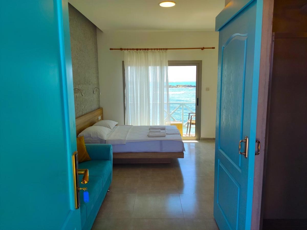 Oasis At Ayfilon Hotel Rizokarpaso Ngoại thất bức ảnh