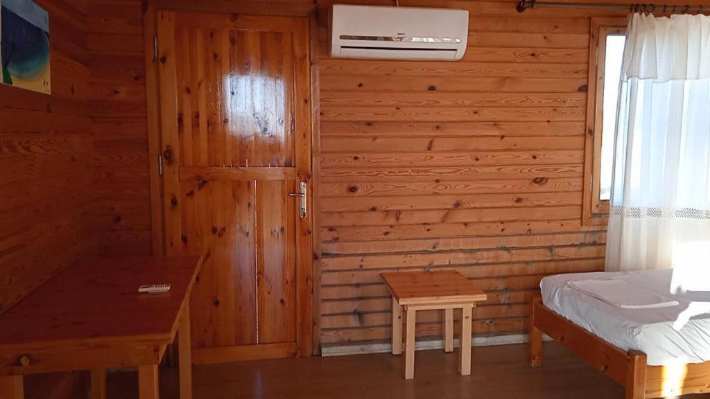 Oasis At Ayfilon Hotel Rizokarpaso Ngoại thất bức ảnh